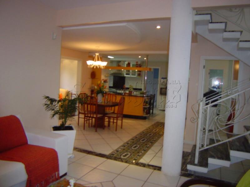 Casa com 5 Quartos para Alugar, 420 m² por R$ 1.800/Dia Jurerê, Florianópolis - SC