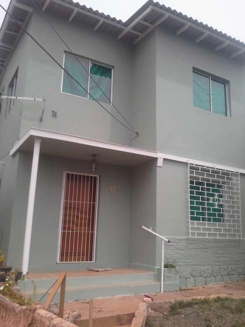 Casa com 5 Quartos à Venda, 205 m² por R$ 430.000 Rua Lindolfo Color - Medianeira, Porto Alegre - RS