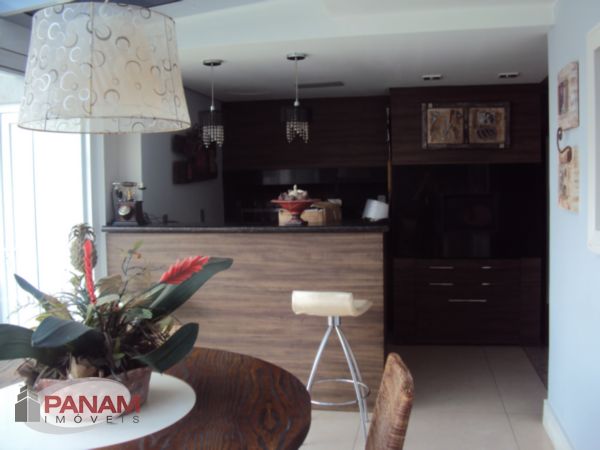 Casa com 3 Quartos para Alugar, 310 m² por R$ 8.900/Mês Travessa Java - Jardim Lindóia, Porto Alegre - RS