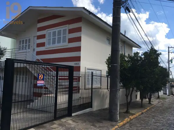 Casa com 3 Quartos à Venda, 119 m² por R$ 285.000 Rua João Bertotti - Universitário, Caxias do Sul - RS