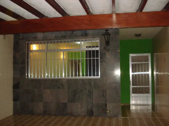Sobrado com 3 Quartos para Alugar, 125 m² por R$ 2.500/Mês Socorro, São Paulo - SP