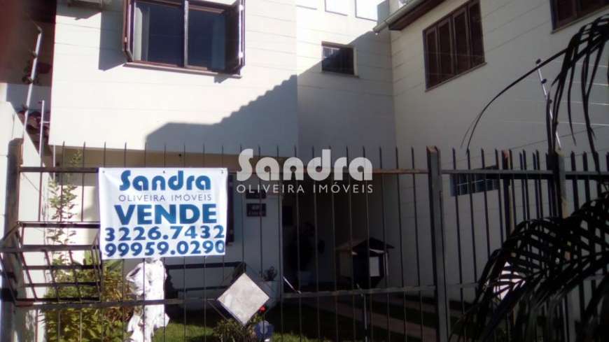 Casa com 3 Quartos à Venda, 153 m² por R$ 650.000 Camobi, Santa Maria - RS