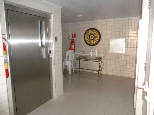 Apartamento com 3 Quartos para Alugar por R$ 1.300/Mês Rua José Marrocos, 407 - Monte Castelo, Fortaleza - CE
