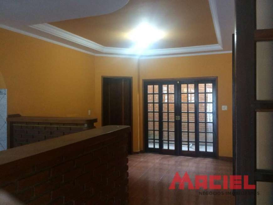 Casa com 4 Quartos para Alugar, 98 m² por R$ 2.500/Mês Travessa Rocha Pombo - Jardim São Dimas, São José dos Campos - SP