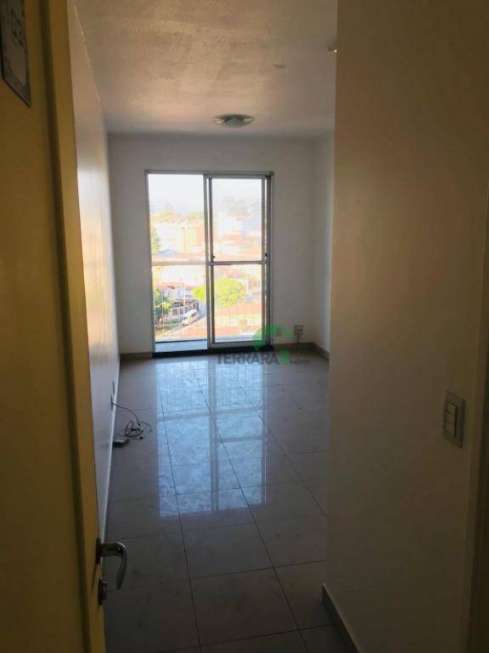 Apartamento com 3 Quartos para Alugar, 65 m² por R$ 1.500/Mês Rua Willis Roberto Banks - Parque Maria Domitila, São Paulo - SP