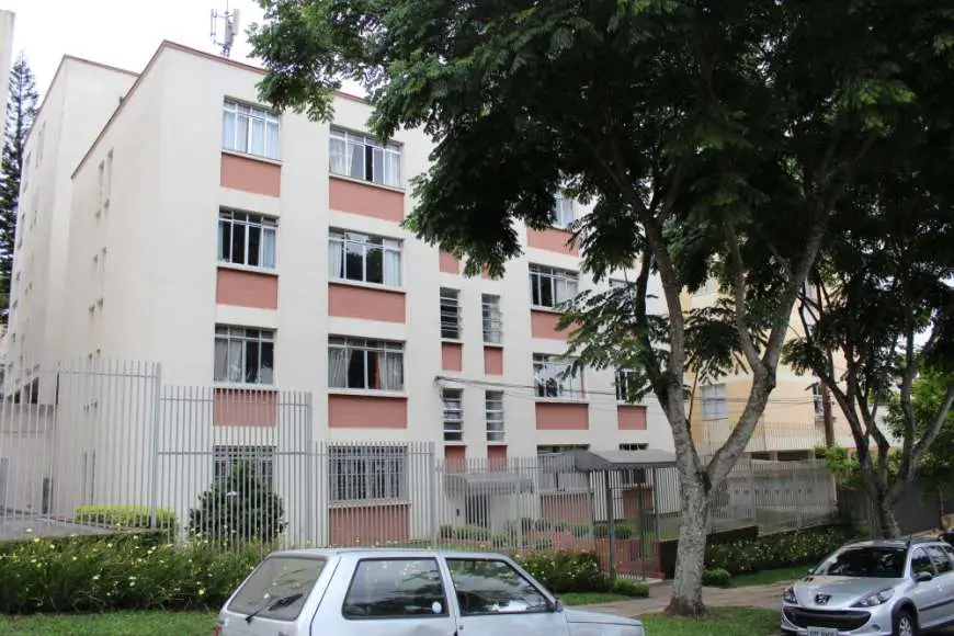 Apartamento com 2 Quartos para Alugar, 65 m² por R$ 900/Mês Rua Luiz Antônio Biazzetto, 860 - São Lourenço, Curitiba - PR