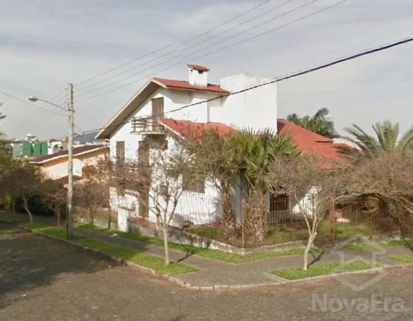 Casa com 4 Quartos à Venda, 296 m² por R$ 1.300.000 Patronato, Santa Maria - RS