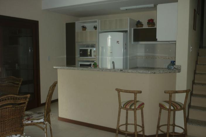 Casa com 4 Quartos para Alugar, 300 m² por R$ 800/Dia Rua Sebastião Messias de Souza, 123 - Jardim Panorâmico, Garopaba - SC