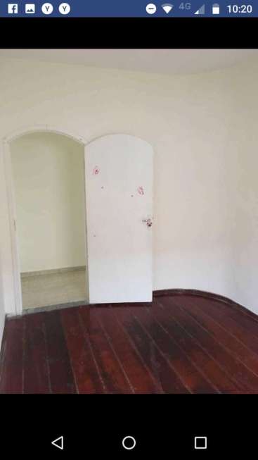 Casa com 2 Quartos para Alugar, 10 m² por R$ 750/Mês Conjunto Residencial Galo Branco, São José dos Campos - SP