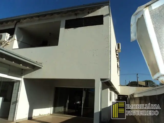 Casa com 4 Quartos para Alugar por R$ 2.500/Mês Nova Redentora, São José do Rio Preto - SP