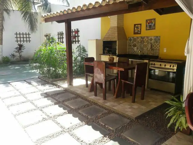 Casa com 4 Quartos para Alugar, 400 m² por R$ 4.000/Mês Vilas do Atlantico, Lauro de Freitas - BA