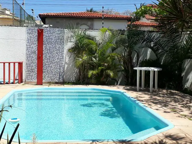 Casa com 4 Quartos para Alugar, 400 m² por R$ 4.000/Mês Vilas do Atlantico, Lauro de Freitas - BA