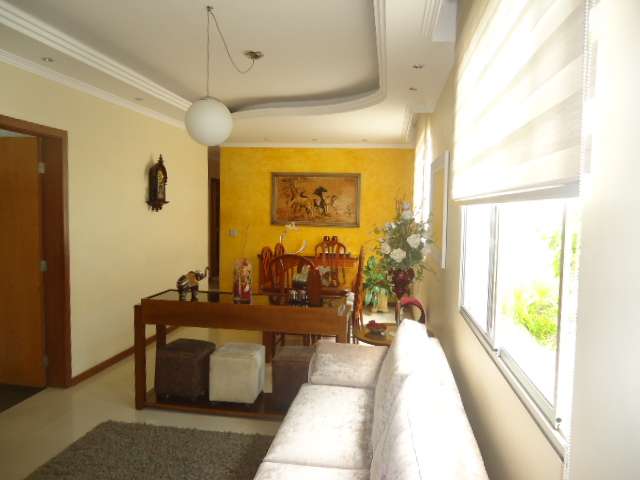 Apartamento com 4 Quartos à Venda, 178 m² por R$ 680.000 Rua Pitangui - Sagrada Família, Belo Horizonte - MG