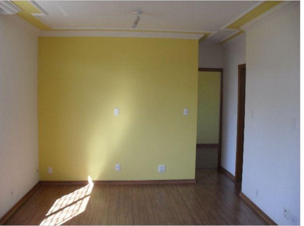 Apartamento com 2 Quartos para Alugar, 66 m² por R$ 990/Mês Rua Beira-Mar, 346 - Urca, Belo Horizonte - MG