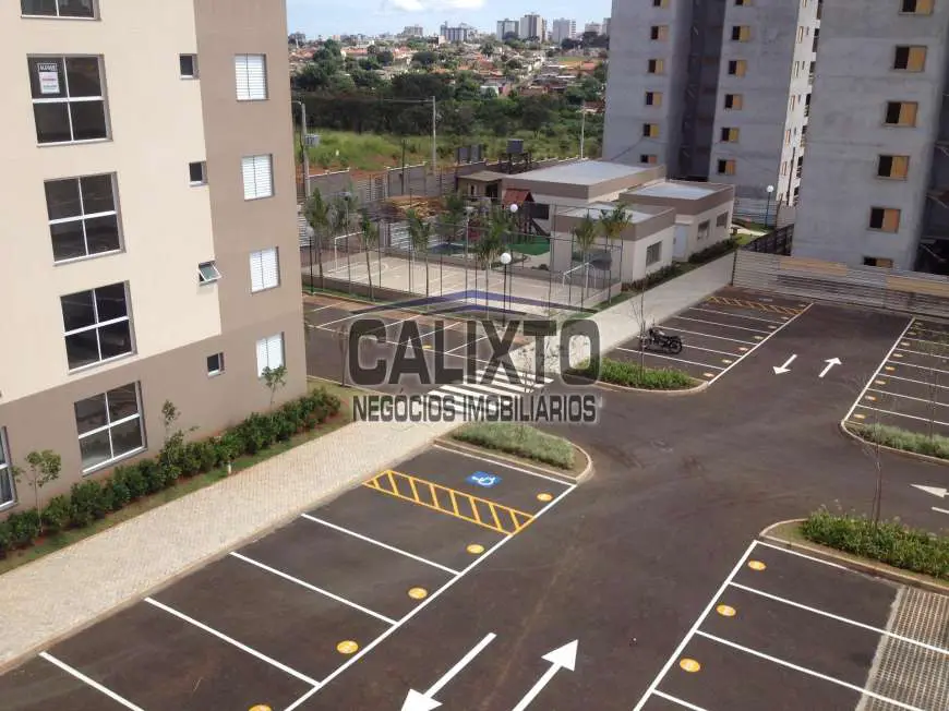 Apartamento com 2 Quartos para Alugar, 53 m² por R$ 700/Mês Jardim Inconfidência, Uberlândia - MG