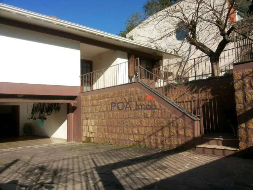 Casa com 3 Quartos para Alugar, 450 m² por R$ 6.000/Mês Rua Hipólito da Costa, 386 - Santa Tereza, Porto Alegre - RS