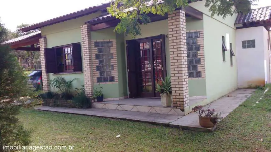 Casa com 2 Quartos à Venda, 147 m² por R$ 300.000 Avenida Santa Rita - Centro, Nova Santa Rita - RS