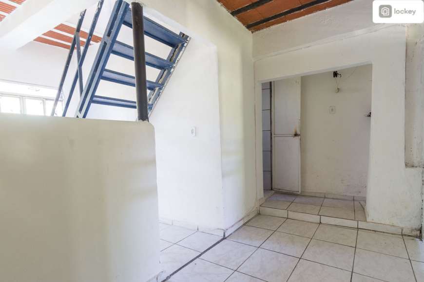 Cobertura com 2 Quartos para Alugar, 58 m² por R$ 800/Mês Rua Salvador Pirri, 519 - Milionários, Belo Horizonte - MG