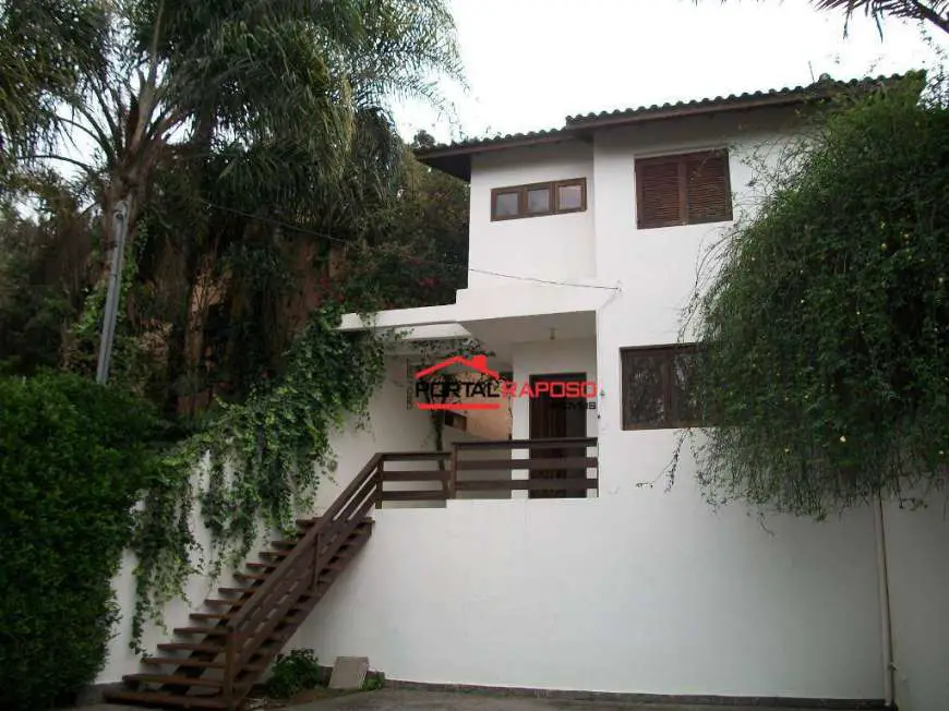 Casa de Condomínio com 3 Quartos para Alugar, 208 m² por R$ 2.500/Mês Estrada de Fazendinha, 100 - Granja Viana, Carapicuíba - SP