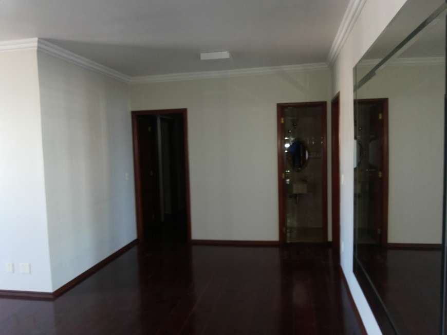Apartamento com 3 Quartos à Venda, 182 m² por R$ 600.000 Rua Conselheiro Saraiva - Centro, Limeira - SP