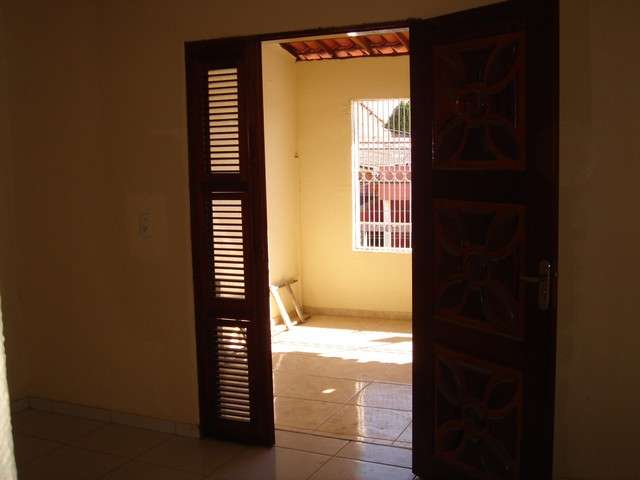 Casa com 2 Quartos para Alugar, 158 m² por R$ 700/Mês Rua Henrique Elery, 343 - Vila Ellery, Fortaleza - CE