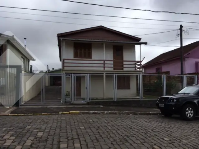 Casa com 6 Quartos à Venda, 360 m² por R$ 799.000 Botafogo, Bento Gonçalves - RS