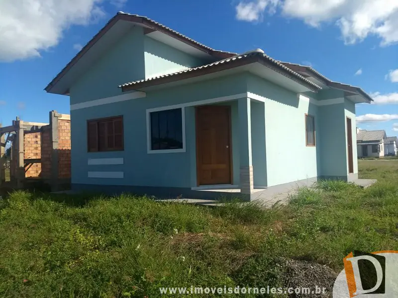 Casa com 2 Quartos à Venda, 58 m² por R$ 115.000 Polícia Rodoviária, Araranguá - SC
