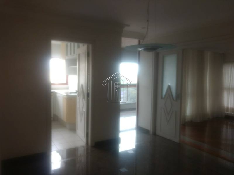 Apartamento com 5 Quartos para Alugar, 400 m² por R$ 2.500/Mês Jardim, Santo André - SP
