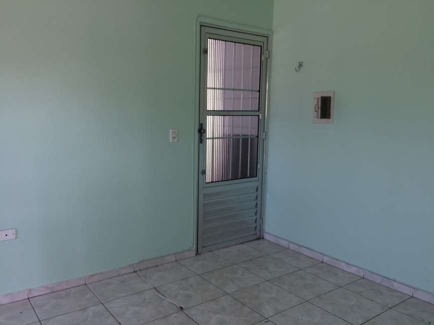 Casa com 2 Quartos para Alugar por R$ 1.000/Mês Jardim Pedro José Nunes, São Paulo - SP