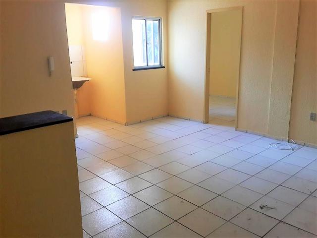 Apartamento com 2 Quartos para Alugar, 50 m² por R$ 450/Mês Avenida Independência, 1100 - Quintino Cunha, Fortaleza - CE