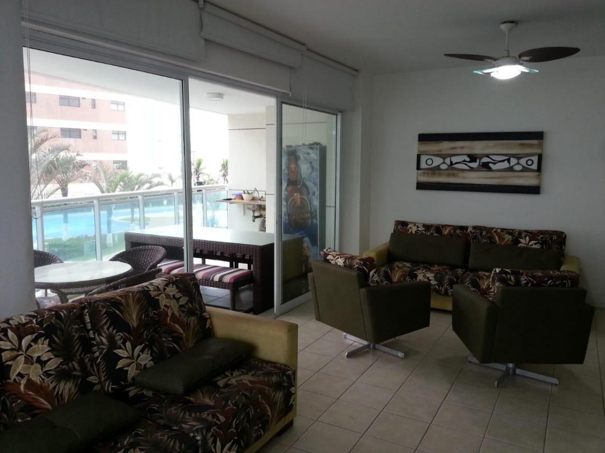 O apartamento está localizado no bairro Vila Alzira possui 157 metros quadrados ---