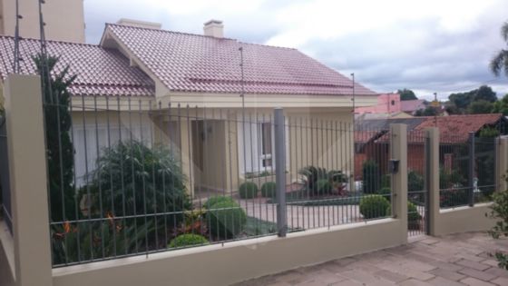 Casa com 4 Quartos à Venda, 245 m² por R$ 1.383.000 Humaitá, Bento Gonçalves - RS