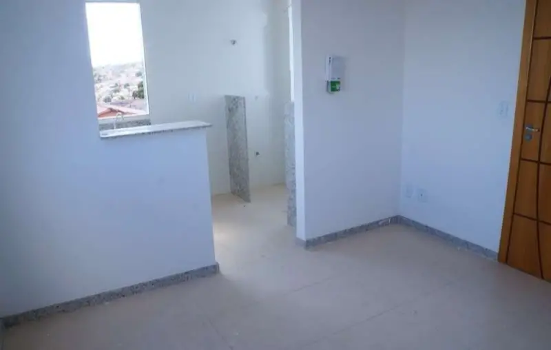 Apartamento com 2 Quartos à Venda, 45 m² por R$ 190.000 Rua Professora Gabriela Varela - Floramar, Belo Horizonte - MG