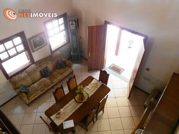 Casa de Condomínio com 5 Quartos à Venda, 550 m² por R$ 2.100.000 Le Cottage, Nova Lima - MG