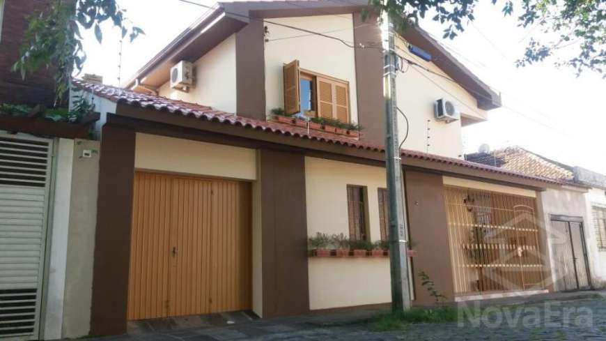 Casa com 6 Quartos à Venda, 262 m² por R$ 780.000 Centro, Santa Maria - RS