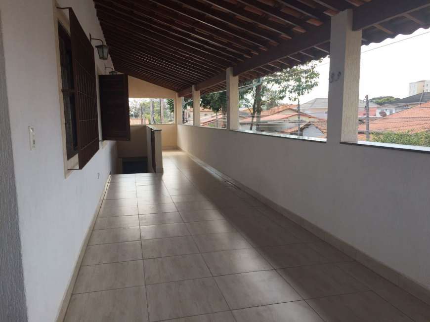 Casa com 3 Quartos para Alugar, 190 m² por R$ 1.900/Mês Rua Dracena - Jardim das Indústrias, São José dos Campos - SP