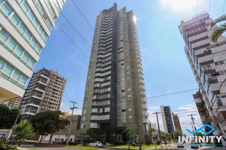 Apartamento com 4 Quartos à Venda, 249 m² por R$ 1.950.000 Avenida Carlos Barbosa - Praia Grande, Torres - RS
