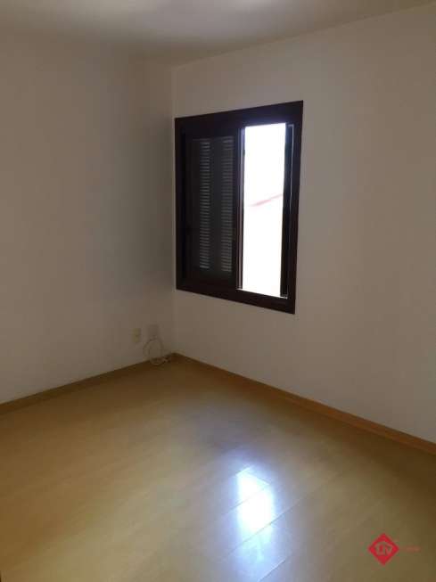 Apartamento com 2 Quartos à Venda, 90 m² por R$ 300.000 Rua Nossa Senhora Aparecida, 957 - Medianeira, Caxias do Sul - RS