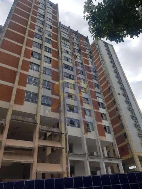 Apartamento com 4 Quartos à Venda, 115 m² por R$ 230.000 Rua Gonçalves Maia, 1000 - Boa Vista, Recife - PE