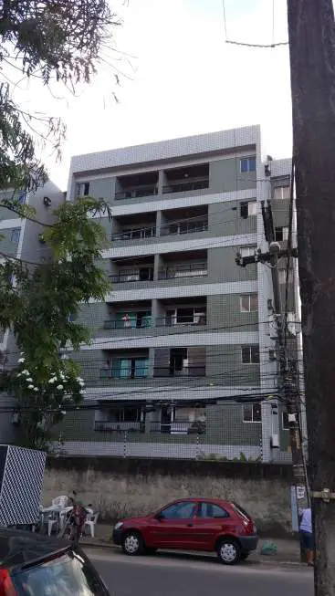 Apartamento com 3 Quartos à Venda, 81 m² por R$ 250.000 Rua General Polidoro, 100 - Várzea, Recife - PE