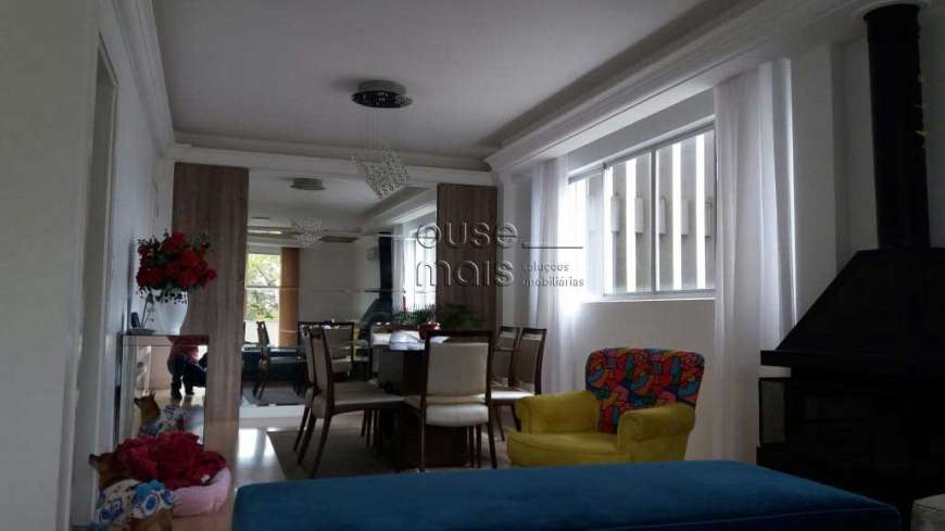 Apartamento com 3 Quartos à Venda, 218 m² por R$ 630.000 Rua Thomas Edson - Centro, Chapecó - SC