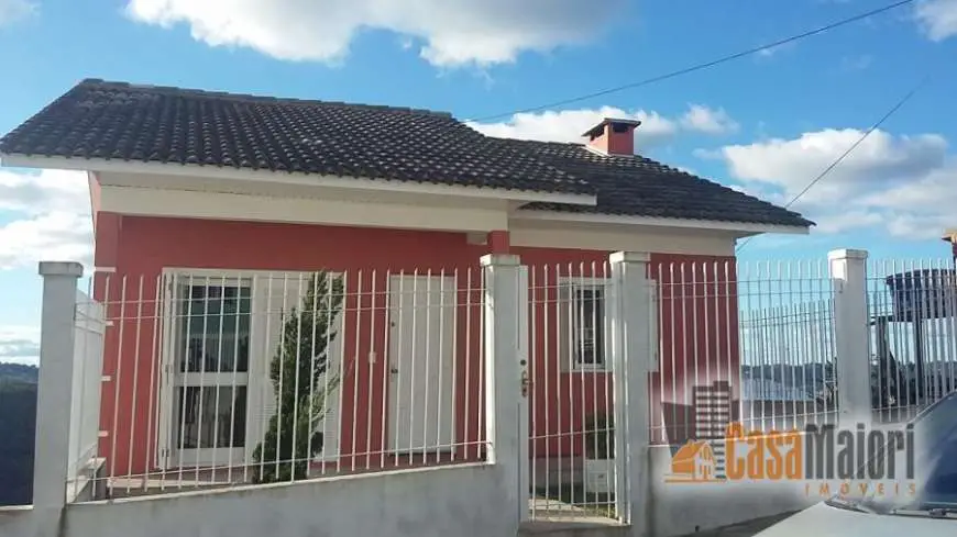 Casa com 2 Quartos à Venda, 140 m² por R$ 525.000 Rua Pedro Koff, 1041 - Santa Helena, Bento Gonçalves - RS