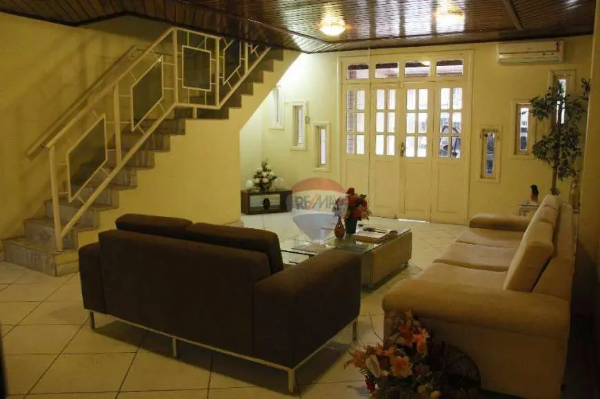 Casa com 3 Quartos à Venda, 200 m² por R$ 300.000 Travessa Nove de Janeiro, 3097 - Cremação, Belém - PA