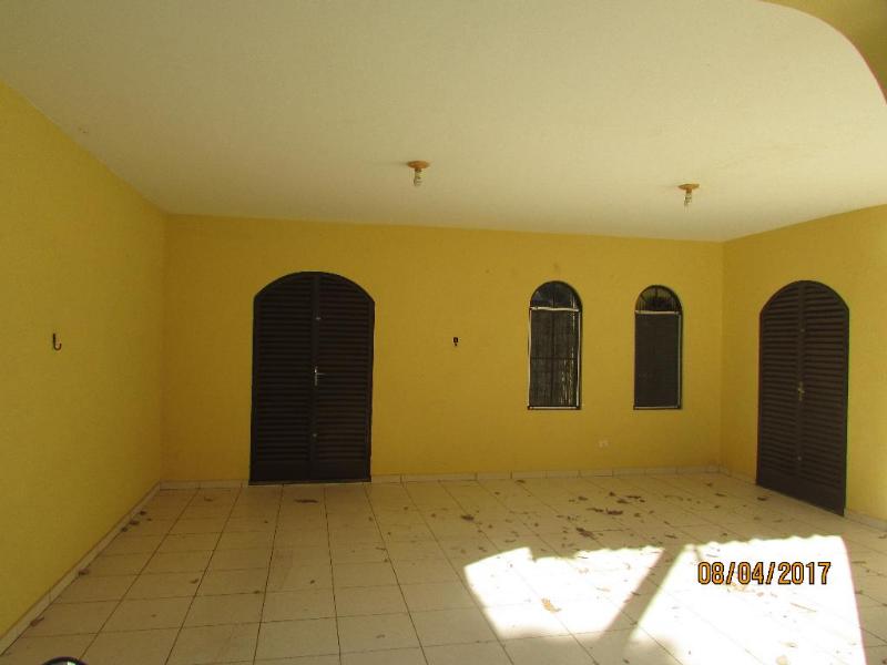 Casa com 4 Quartos à Venda, 230 m² por R$ 370.000 Jardim Tropical, Cuiabá - MT