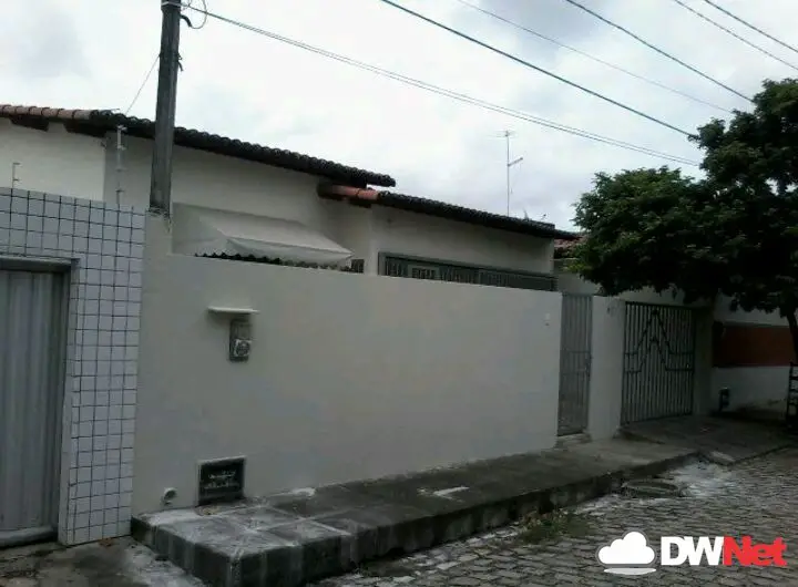 Casa com 3 Quartos para Alugar, 150 m² por R$ 1.200/Mês Rua Seridó, 69 - Nova Parnamirim, Parnamirim - RN