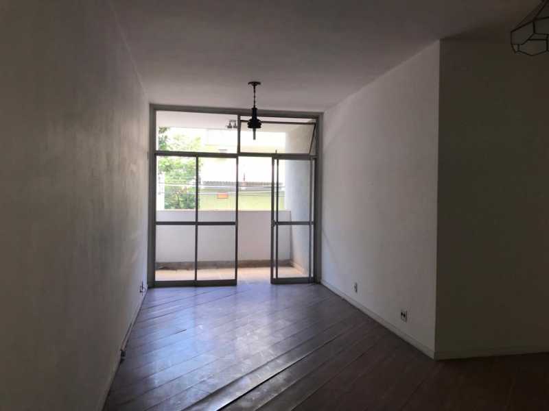 Apartamento com 3 Quartos à Venda, 106 m² por R$ 525.000 Rua Borda do Mato - Grajaú, Rio de Janeiro - RJ