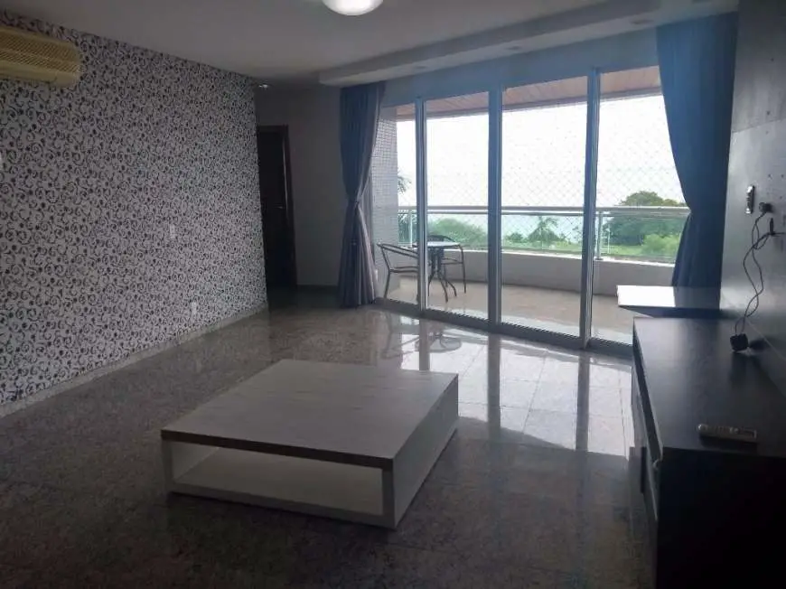 Apartamento com 3 Quartos para Alugar, 180 m² por R$ 5.500/Mês Ponta Negra, Manaus - AM