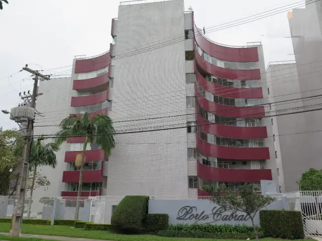 Apartamento com 4 Quartos para Alugar, 156 m² por R$ 4.500/Mês Cabral, Curitiba - PR