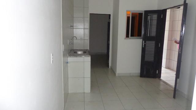 Apartamento com 1 Quarto para Alugar, 35 m² por R$ 450/Mês Rua 45, 1360 - Prefeito José Walter, Fortaleza - CE
