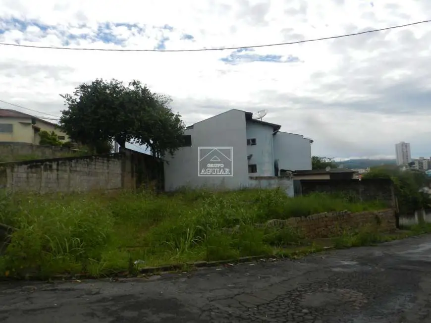 Lote/Terreno à Venda, 437 m² por R$ 350.000 Rua Filomena Pastori Molon - Vila Sao José, Valinhos - SP